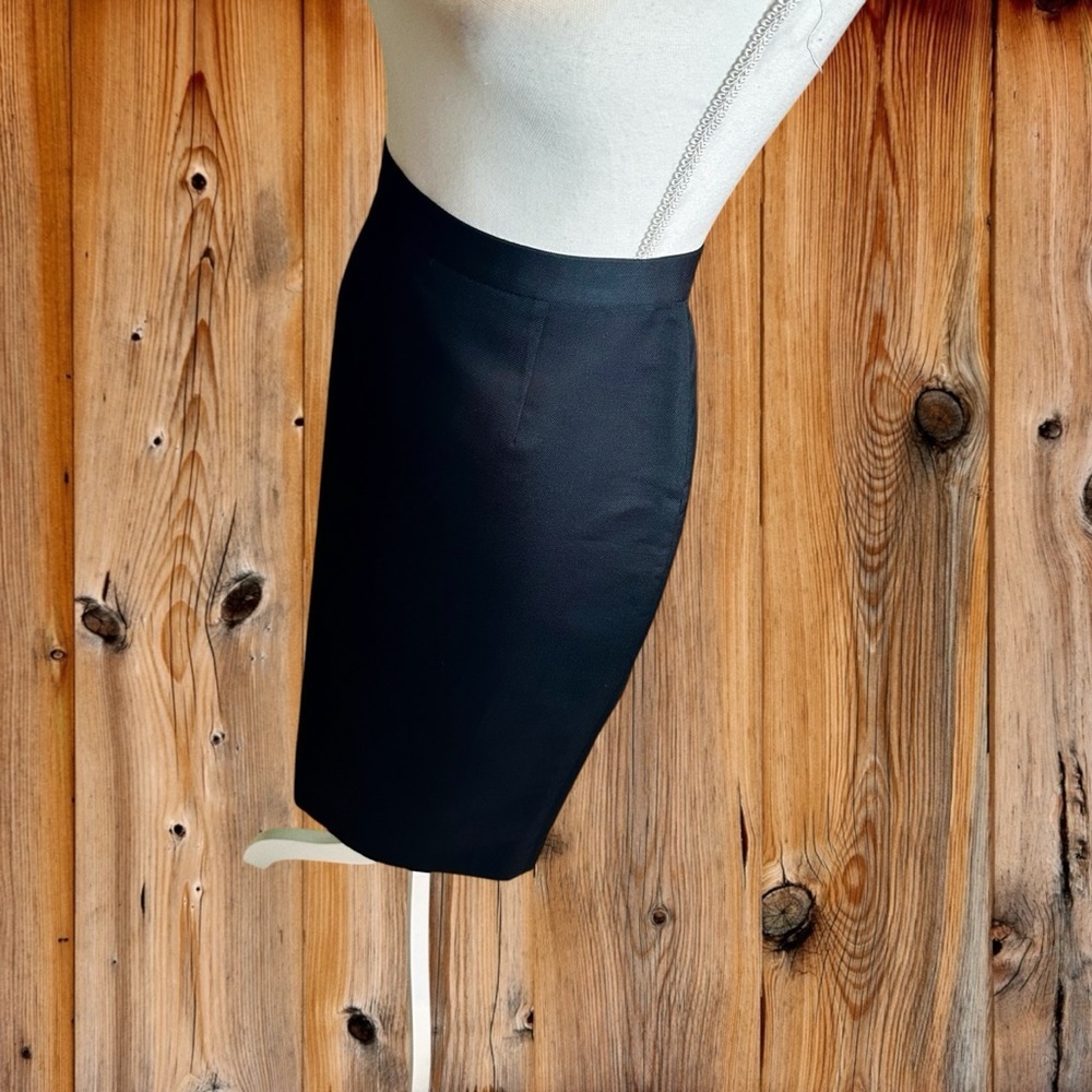 NWOT Givenchy Vintage Black Wool-Blend Textured Crepe Pencil Skirt Size 44 = 12 - Picture 14 of 16